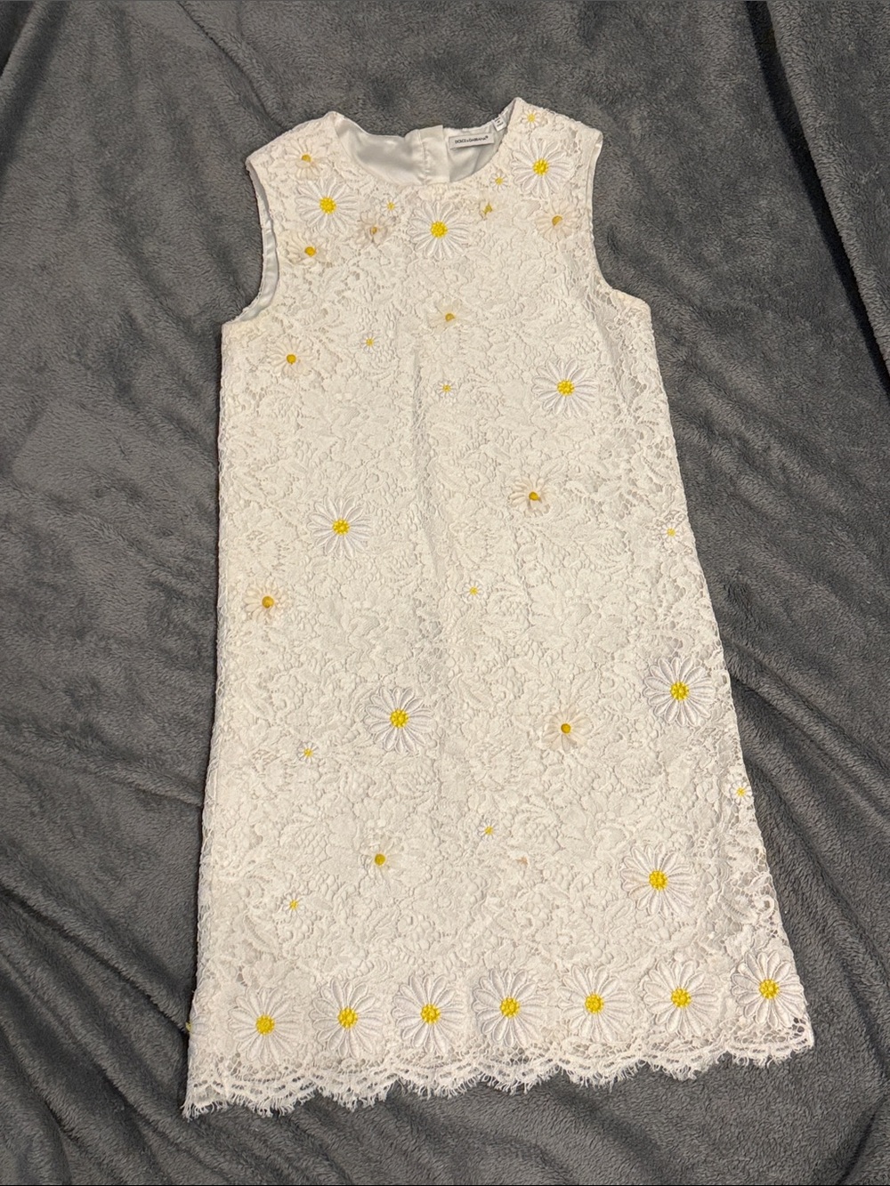Girls 11-12Y - DOLCE & GABBANA White Lace Dress with Yellow Daisy Embroidery